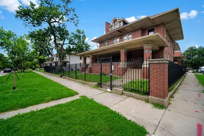 446 N Pine Avenue, Chicago, IL 60644 - Photo 2