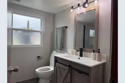10507 S Terry Drive, Palos Hills, IL 60465 - Photo 8