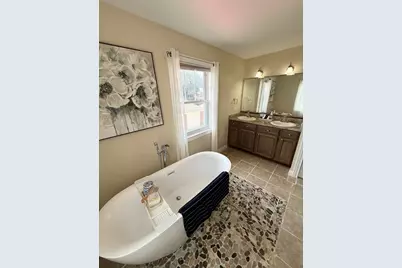 186 N Du Bois Avenue, Elgin, IL 60123 - Photo 32