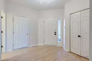 4405 Middleton Pl, Lisle, IL 60532 - Photo 6