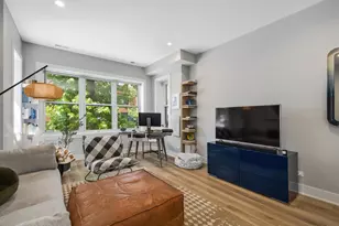 833 N Hoyne Ave, Chicago, IL 60622 - Photo 6