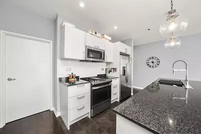 653 N Kingsbury Street #1207, Chicago, IL 60654 - Photo 12