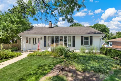56 Chicago Avenue, Clarendon Hills, IL 60514 - Photo 1