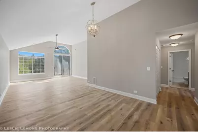 30W015 Juniper Court #30W015, Warrenville, IL 60555 - Photo 2