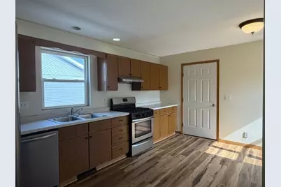 342 E Myrtle Street, Herscher, IL 60941 - Photo 6