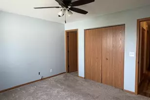 342 E Myrtle St, Herscher, IL 60941 - Photo 10