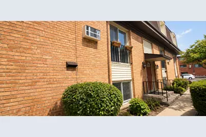 1243 Washington Street E #C304, Des Plaines, IL 60016 - Photo 2
