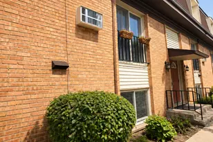 1243 Washington Street E, Des Plaines, IL 60016 - Photo 2