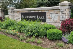 2254 Flagstone Ln, Carpentersville, IL 60110 - Photo 34
