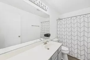 2254 Flagstone Ln, Carpentersville, IL 60110 - Photo 22