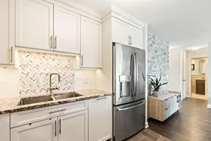 1440 N Lake Shore Dr, Chicago, IL 60610 - Photo 10