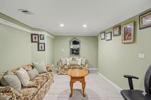852 N Springfield Ave, Chicago, IL 60651 - Photo 32