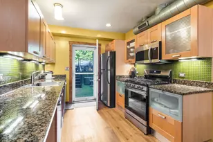 7020 N Paulina St, Chicago, IL 60626 - Photo 8