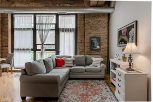 1040 W Adams St, Chicago, IL 60607 - Photo 2