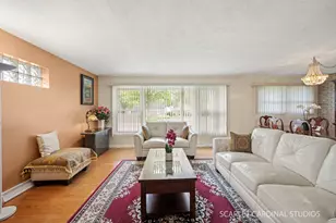 3741 Main St, Skokie, IL 60076 - Photo 2
