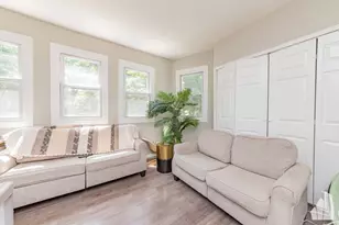 2923 N Avers Ave, Chicago, IL 60618 - Photo 2