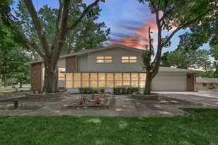 205 Sharon Dr, Sleepy Hollow, IL 60118 - Photo 26