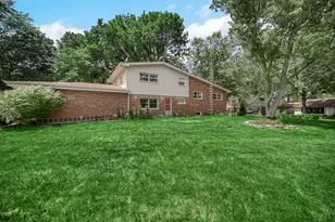 205 Sharon Dr, Sleepy Hollow, IL 60118 - Photo 24