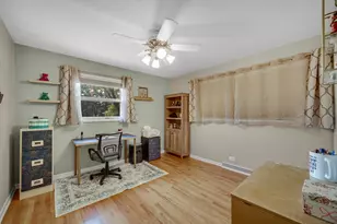205 Sharon Dr, Sleepy Hollow, IL 60118 - Photo 20