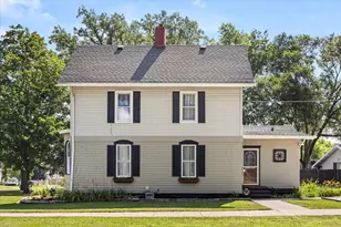 709 W Bridge St, Streator, IL 61364 - Photo 6