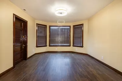 2938 N Dawson Avenue #1, Chicago, IL 60618 - Photo 2