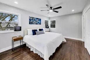 2227 Foster St, Evanston, IL 60201 - Photo 10