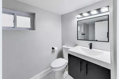 2227 Foster Street, Evanston, IL 60201 - Photo 18