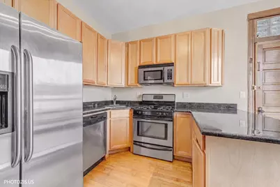 835 N Maplewood Avenue #3R, Chicago, IL 60622 - Photo 8