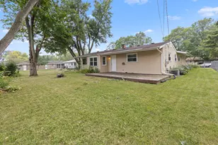 1403 Comanche Dr, Rockford, IL 61107 - Photo 18