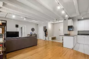 5646 N Kenmore Ave, Chicago, IL 60660 - Photo 6