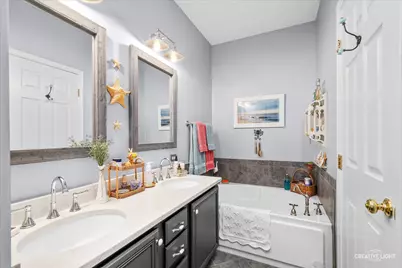 1096 Village Center Parkway #1, Aurora, IL 60506 - Photo 12