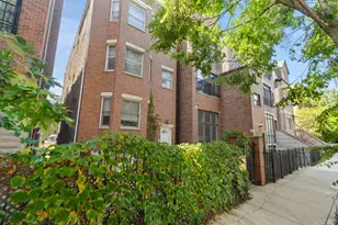 1522 N Bosworth Ave, Chicago, IL 60642 - Photo 1