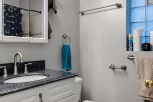 1522 N Bosworth Ave, Chicago, IL 60642 - Photo 14