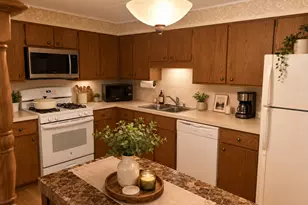 7110 W Cullom Ave, Norridge, IL 60706 - Photo 4