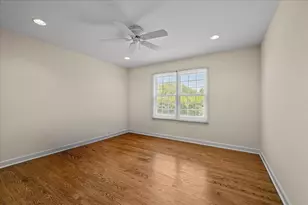 455 Rockefeller Rd, Lake Forest, IL 60045 - Photo 22