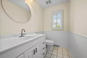 455 Rockefeller Rd, Lake Forest, IL 60045 - Photo 16