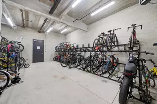 305 S Racine Ave, Chicago, IL 60607 - Photo 30