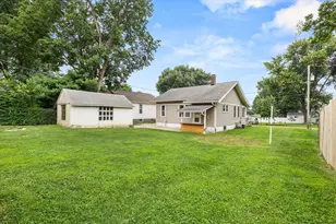 109 W Moore St, Ottawa, IL 61350 - Photo 6