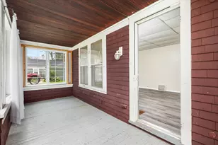 109 W Moore St, Ottawa, IL 61350 - Photo 8