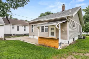 109 W Moore St, Ottawa, IL 61350 - Photo 4