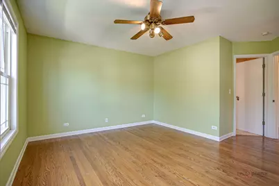 2382 N Quaker Hollow Lane, Round Lake Beach, IL 60073 - Photo 16