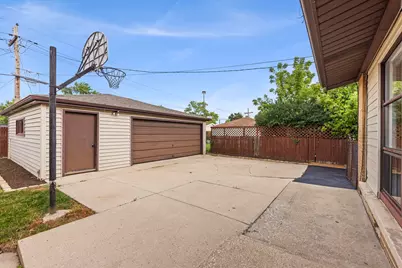 248 E Wrightwood Avenue, Addison, IL 60101 - Photo 22