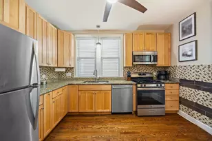 1725 E 84th St, Chicago, IL 60617 - Photo 8