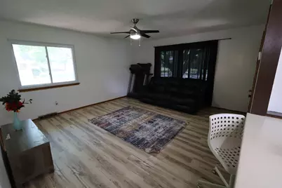 2015 Shelley Drive, Rockford, IL 61101 - Photo 6