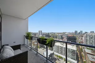 303 W Ohio St, Chicago, IL 60654 - Photo 8