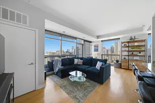 303 W Ohio St, Chicago, IL 60654 - Photo 6