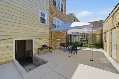 2038 N Kostner Avenue, Chicago, IL 60639 - Photo 4