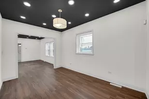 9321 S Green St, Chicago, IL 60620 - Photo 4
