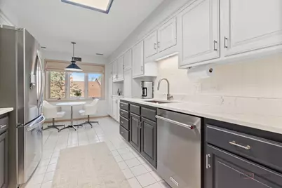 1000 Deerfield Road #303, Highland Park, IL 60035 - Photo 10