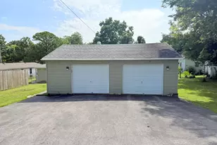 1103 S Hobson St, Harrisburg, IL 62946 - Photo 10